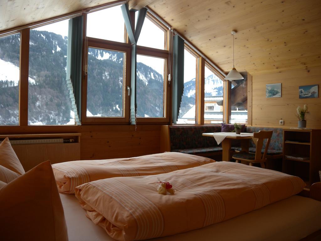 Appartments Haus Monika Schoppernau Pokoj fotografie
